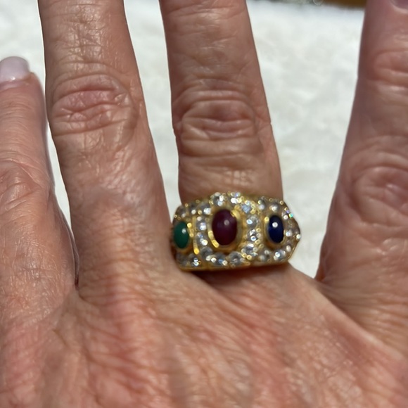 Ladies 18 karat gold diamond with emerald sapphire and ruby cabochon stone - Picture 3 of 4